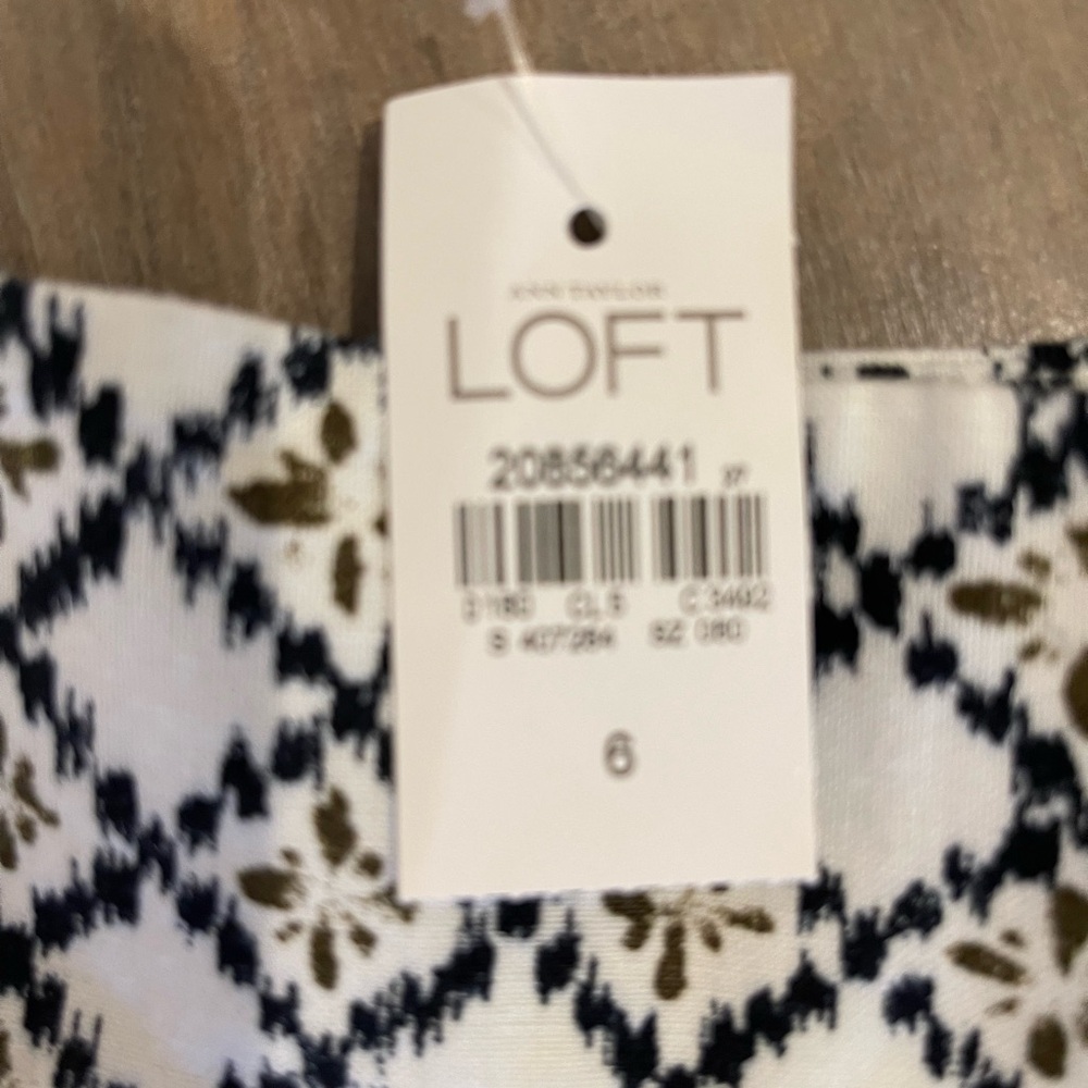 Loft skirt NWT - Picture 2 of 4